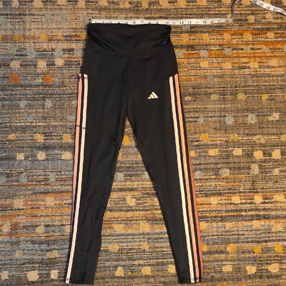 L Tight Fit Adidas Activewear
